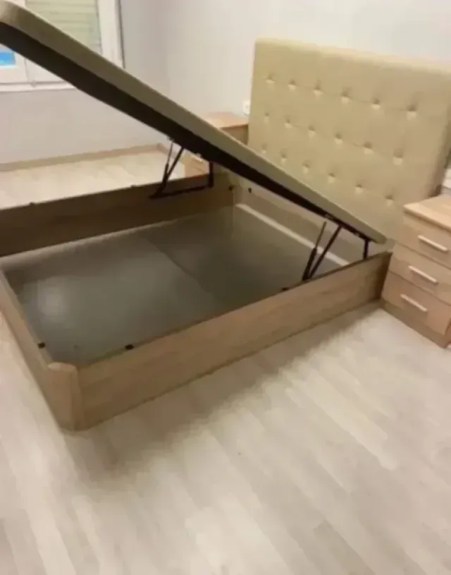 Colchones y Canapés como nuevos – ¡Gran oportunida