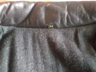 Chaqueta de hombre de nobuk negra