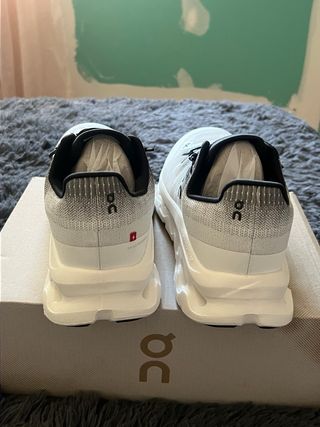 Zapatillas On Running Cloud Gris/Blanco