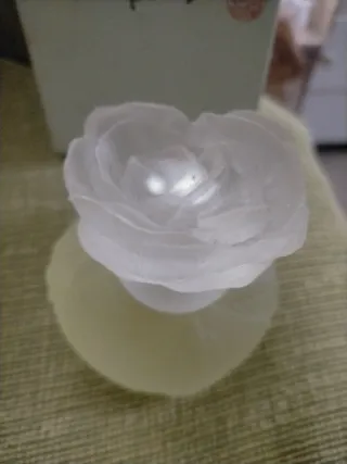 Bottiglia factice Kenzo vintage a forma di fiore