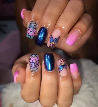 Uñas a domicilio calidad colombiana