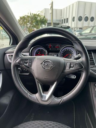 Opel Astra 1.6 CDTi 110 CV Dynamic