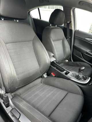 Opel Insignia 2.0 CDTI 130 CV Cosmo