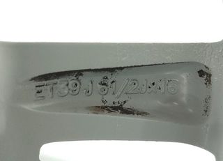 2376623 4261105330 llanta toyota avensis active