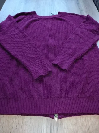 Maglione viola con zip sul retro taglia M