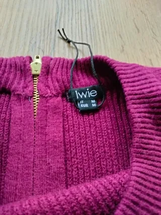 Maglione viola con zip sul retro taglia M