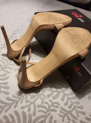 Sandalias de tacón Ezzio Beige