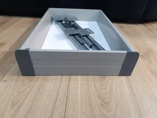 Cajón interior armario metálico