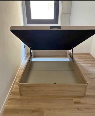 Canapes,colchónes,somieres,base, cabezales,mesitas