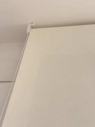 Estor Enrollable Saxun Blanco