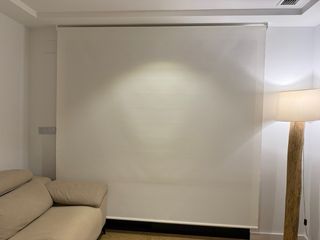 Estor Enrollable Saxun Blanco