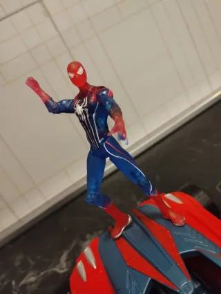 Spiderman Action Figure con Veicolo