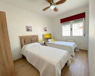 Chalet en alquiler en Los Balcones - Los Altos del Edén en Torrevieja