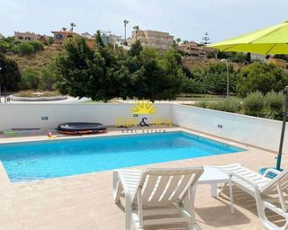 Chalet en alquiler en Los Balcones - Los Altos del Edén en Torrevieja