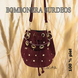 Bolso Bombonera Burdeos con Tachuelas, piel 100%