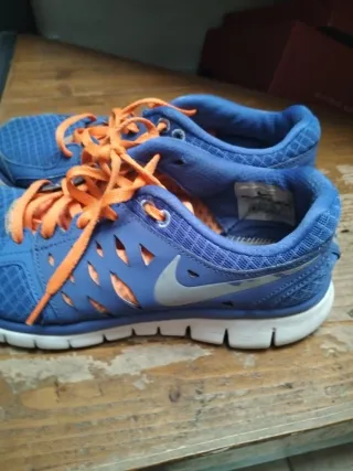 Scarpe Nike Ginniche Blu e Arancioni