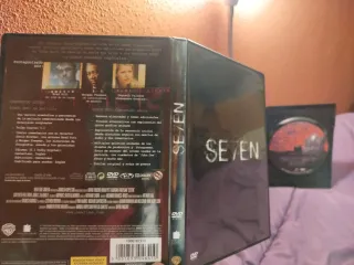 Edición especial Seven dos DVD y christina's house