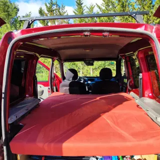 Mueble Cama Plegable y Colchón para Kangoo