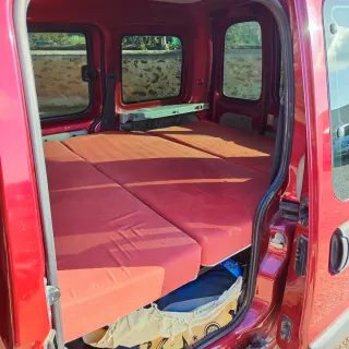 Mueble Cama Plegable y Colchón para Kangoo