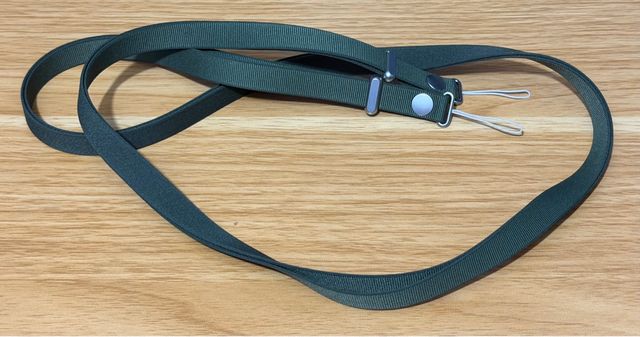 Apple Correa Crossbody Verde