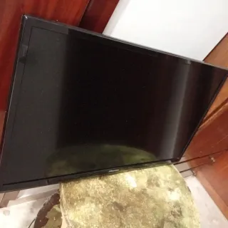 Televisore LED 40 FHD