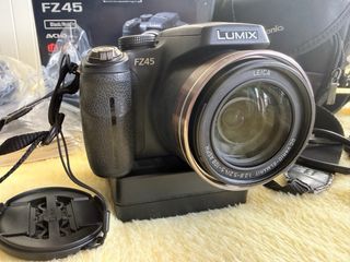 Panasonic Lumix DMC-FZ45 + Funda