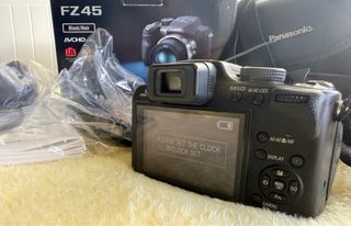 Panasonic Lumix DMC-FZ45 + Funda