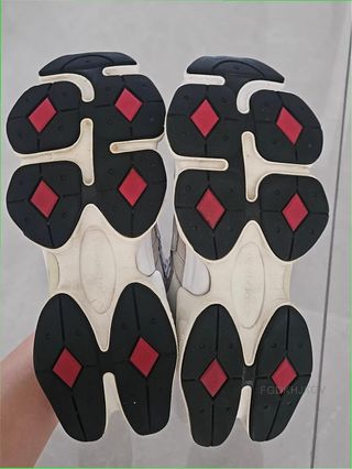 New Balance 9060 Rain Cloud Talla 42