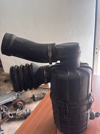 Nissan Casbtar Caja Filtro Aire 3.0
