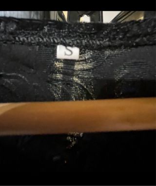 Vestito Halloween nero con pizzo e teschi