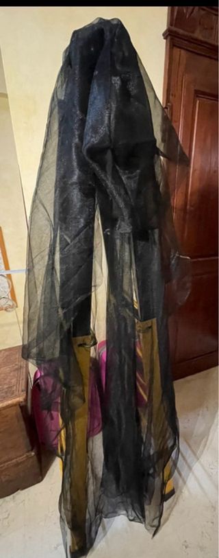 Vestito Halloween nero con pizzo e teschi