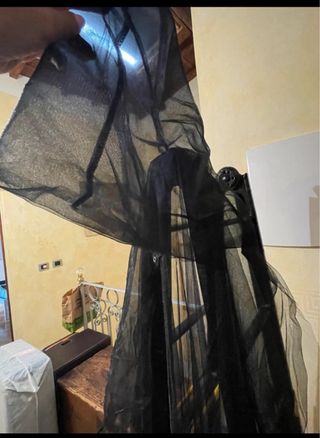 Vestito Halloween nero con pizzo e teschi