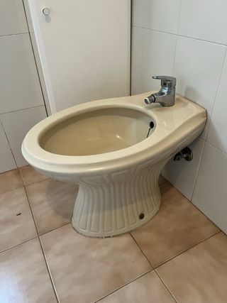 Pack Baño: Bañera, WC, Bidé, Lavabo, espejo