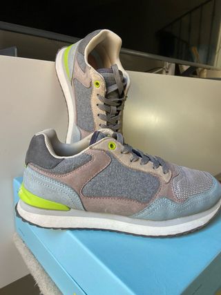 Zapatillas Hoff grises y azules
