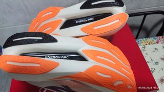 New Balance FuelCell SuperComp Elite v4