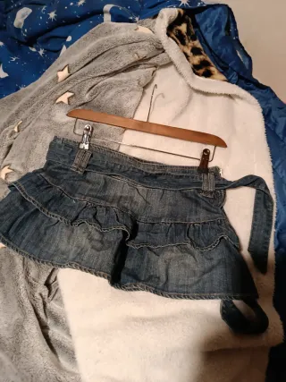 Minigonna denim a balze