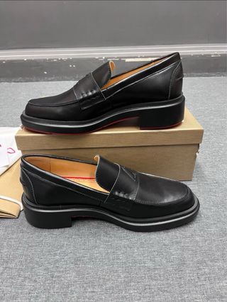 Mocasines Christian Louboutin Urbino Negro Piel