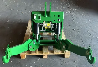 Tripuntal tractor John Deere