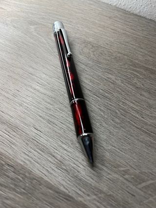 Penna sfera con accendino torcia