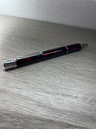 Penna sfera con accendino torcia