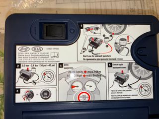 Kit antipinchazos original Kia: inflador + líquido