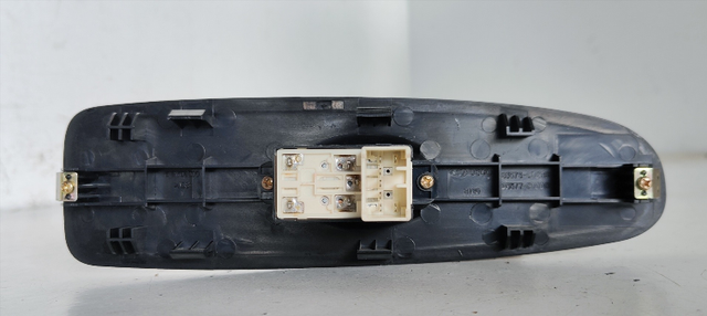 COMANDO DE ELEVAÇÃO DE JANELA DIANTEIRA DIREITA HYUNDAI ELANTRA