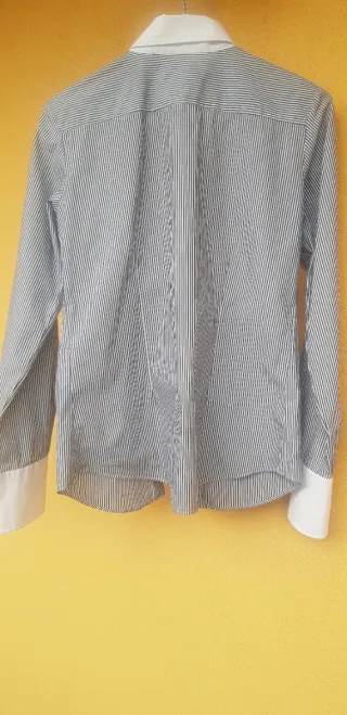 Camicia a righe bianco e nero