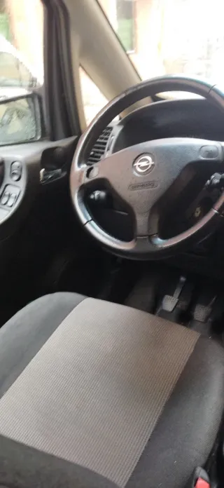 Opel Zafira 2005