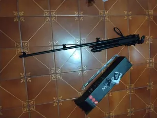 Trípode para cámara y móvil