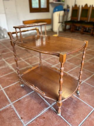 Camarera madera ruedas doble bandeja