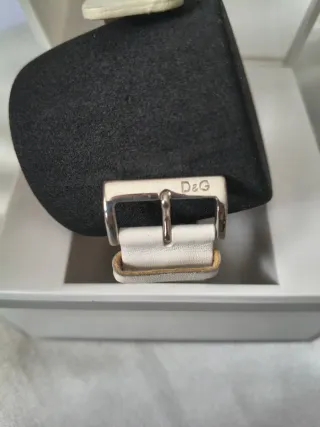 Reloj D&G Mujer Cuadrado Blanco y Plateado