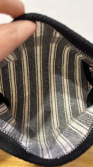 Neceser rayas blanco y negro