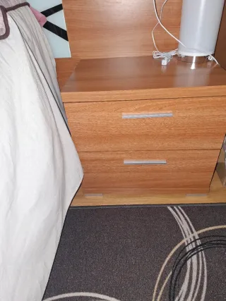 Cabecero y 2 mesillas de noche