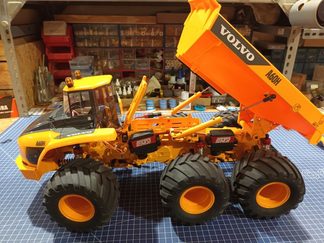 Tamiya 58676 Volvo A60H Hauler 6x6 RC Kit